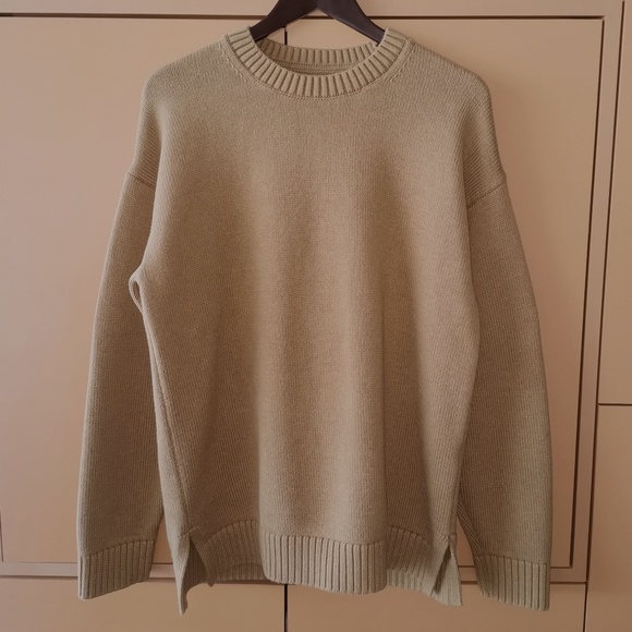 Gap Oversized Crewneck Men’s Sweater (M Tall) - Picture 3 of 9